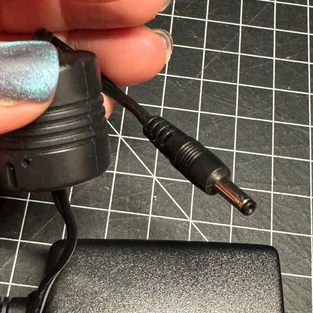 Sharper Image‎ AC DC Power Adapter 5V 1.5A DYS06-050150H-1 Wall Charger Works